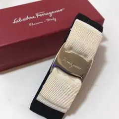 Salvatore Ferragamo サルヴァトーレフェラガモ バレッタ 白黒