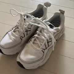 Nike ホワイト スニーカー