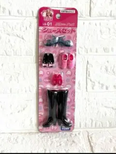 新品未開封 TAKARATOMYリカちゃんシューズ5足 ブーツ　ハイヒール等