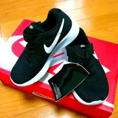 新品 NIKE スニーカー 16㎝ ナイキ タンジュン 黒白スウッシュ