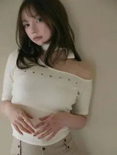 andmary Nana ribbon oneshoulder tops