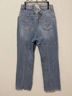 Item thumbnail for item 76a43154-6354-4549-8328-8aef8dc422ae