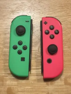 Nintendo Switch ジョイコン 緑とピンク