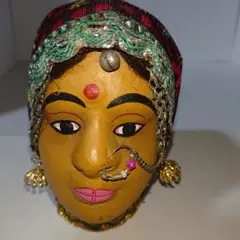 インド伝統女性の顔像