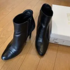 セヴン トゥエルヴ サーティ24 レザーフリル