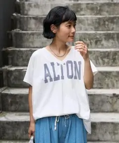 FREAK'S STORE ヴィンテージライク VネックロゴTシャツ