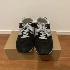 ニューバランス スニーカー