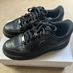 箱なし発送 中古 NIKE AIR FORCE 1 オールブラック24.5