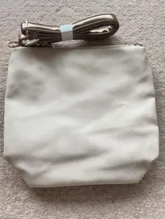 薄ベージュ合皮ショルダーバッグ