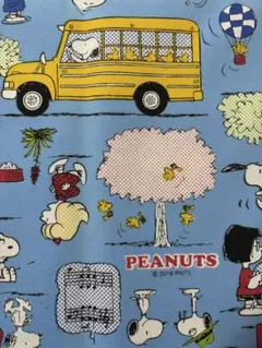 約縦48×50㎝　SNOOPY オックス　生地　はぎれ