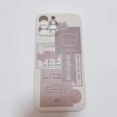 iPhone 13 Pro Max ケース かわいいヒグマの漫画 ベージュ
