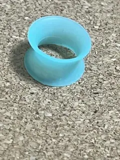 ライトブルー シリコン ボディピアス　12㎜