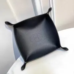 レザー小物入れ 四角形 黒・グレー