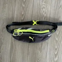 【8月1、2日限定価格】 PUMA ボディバッグ 黒/黄緑 ストライプ