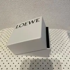 ロエベ ピアス 空箱