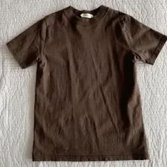 tシャツ　茶色