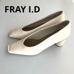 【新品・タグ付き】FRAY I.D スクエアトゥビジューパンプス 2025年最新】FRAY I.D つま先：スクエアトゥ レディース