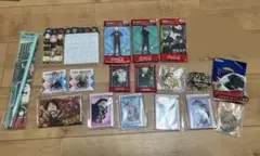 スパイファミリー　鬼滅の刃　呪術廻戦　アクリルチャーム　キーホルダー　カード