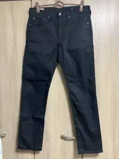 Levi's ブラックチノパン　スリムフィット　cool