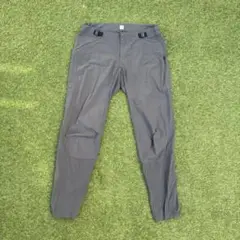 Item thumbnail for item 4bfb4b40-5bff-45ee-8a55-eb0ab86b5dc9