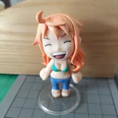 ワンピース フィギュア 2011年 ナミ お座りポーズ差し替え可