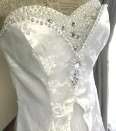 ウェディングドレス　花嫁衣装　白ドレス　衣装　ドレス　結婚式