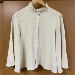 Y5✨美品✨BONLECILL フリルブラウス Fサイズ ベージュ