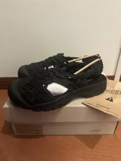 KEEN HYKE ブラック サンダル　新品未使用27.5cm