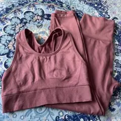 GU ジーユー　ヨガウェア　セットアップ　sサイズ　ピンク