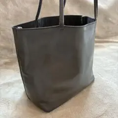 美品✨ モルミルス トートバッグ ハンドバッグ カウ レザー ミニマル 黒