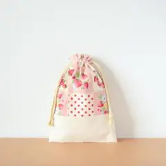 給食袋　＊　いちごパッチワーク　ピンク　大きめ