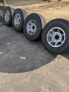 【希少】ハマーH2 純正ホイール　ヨコハマ　アイスガード　315/70R 17 ハマーH2 315/70R17 スタッドレス純正ホイール ヨコハマタイヤ