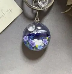 NO.189 キーホルダー レジン ぷっくり円形 富士山・シマエナガ(蓄光)