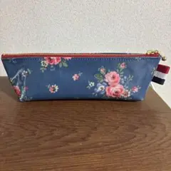キャスキッドソンラミネート生地のハンドメイド　ポーチ　20㎝ファスナー