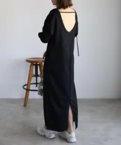 新品タグ付きBONJOUR SAGANバックオープンIラインカットワンピース