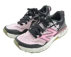 new balance　ニューバランス　スニーカー　シューズ　トレイル　ピンク