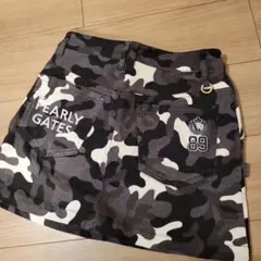 パーリーゲイツ モールスキンブラックカモフラスカート⭐