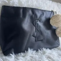 新品未使用✨イヴサンローラン メイク コスメポーチ YSL ロゴ チャーム