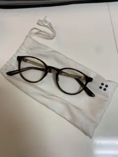 メガネ
