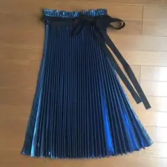 N°21 ヌメロヴェントゥーノ ブルー メタルプリーツ オーバースカート