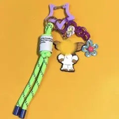 じゃらじゃらキーホルダー　チャーム　キーホルダー　パープル