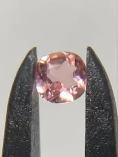 ヴェイリネナイト　約2ミリ　宝石　ルース　天然石　希少石　オレンジピンク系
