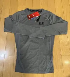 UNDER ARMOUR HEATGEAR コンプレッションシャツ