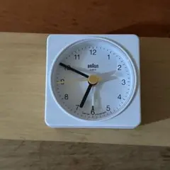BRAUN ブラウン Alarm Clock 置き時計 ホワイト ジャンク 白