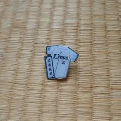 ライオンズ ピンバッチ