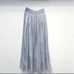 PLST メタリックサテンプリーツスカート　シルバー　Sサイズ