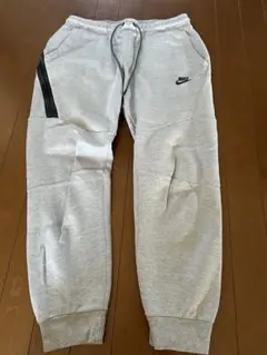 Nike グレー ジョガーパンツ Mサイズ