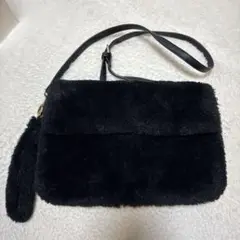 INGNI 黒 ファークラッチバッグ　ショルダーバッグ