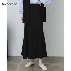 favorecen フレアスカート
