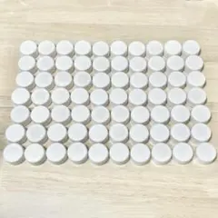 ホワイトプラスチックキャップ 70個 ペットボトル